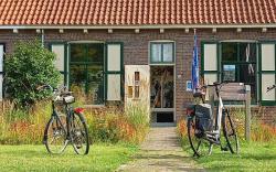Nieuwe wekelijkse fietstocht met erfgoedgids In Veenhuizen!